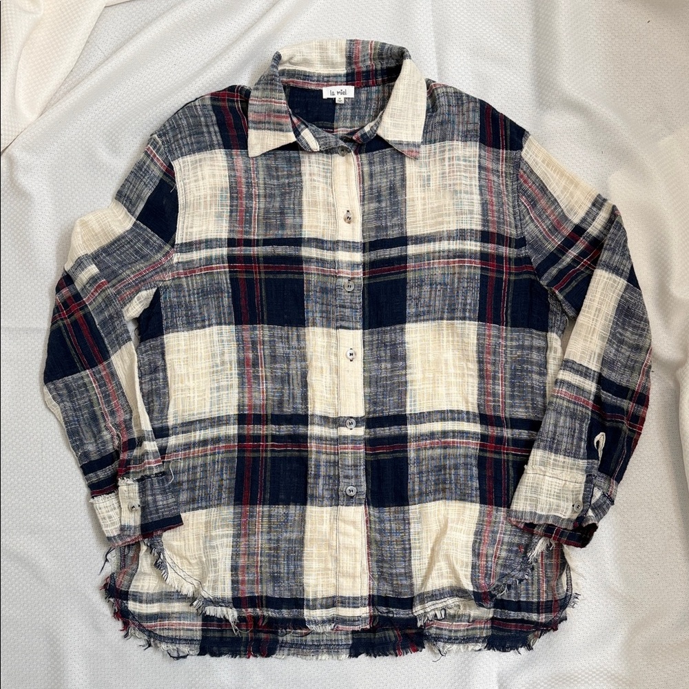 LA MIEL Plaid Button Up Top‎ in Navy and Red- Medium- 100% Cotton